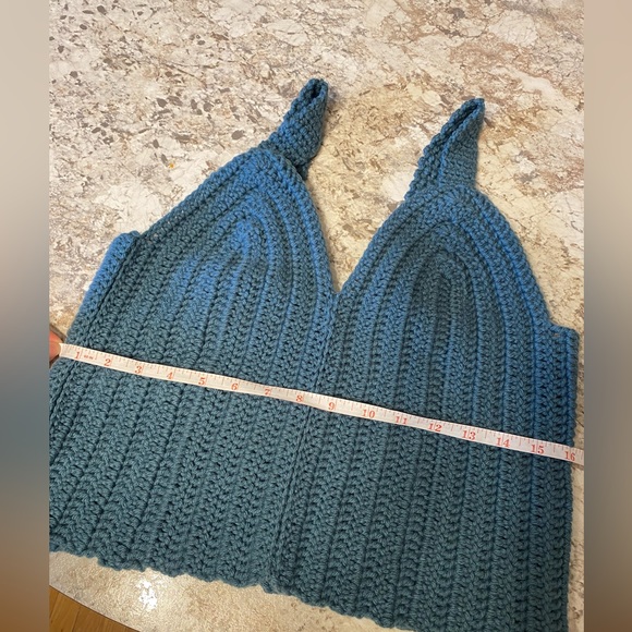 Handmade crocheted tank top - Picture 6 of 7